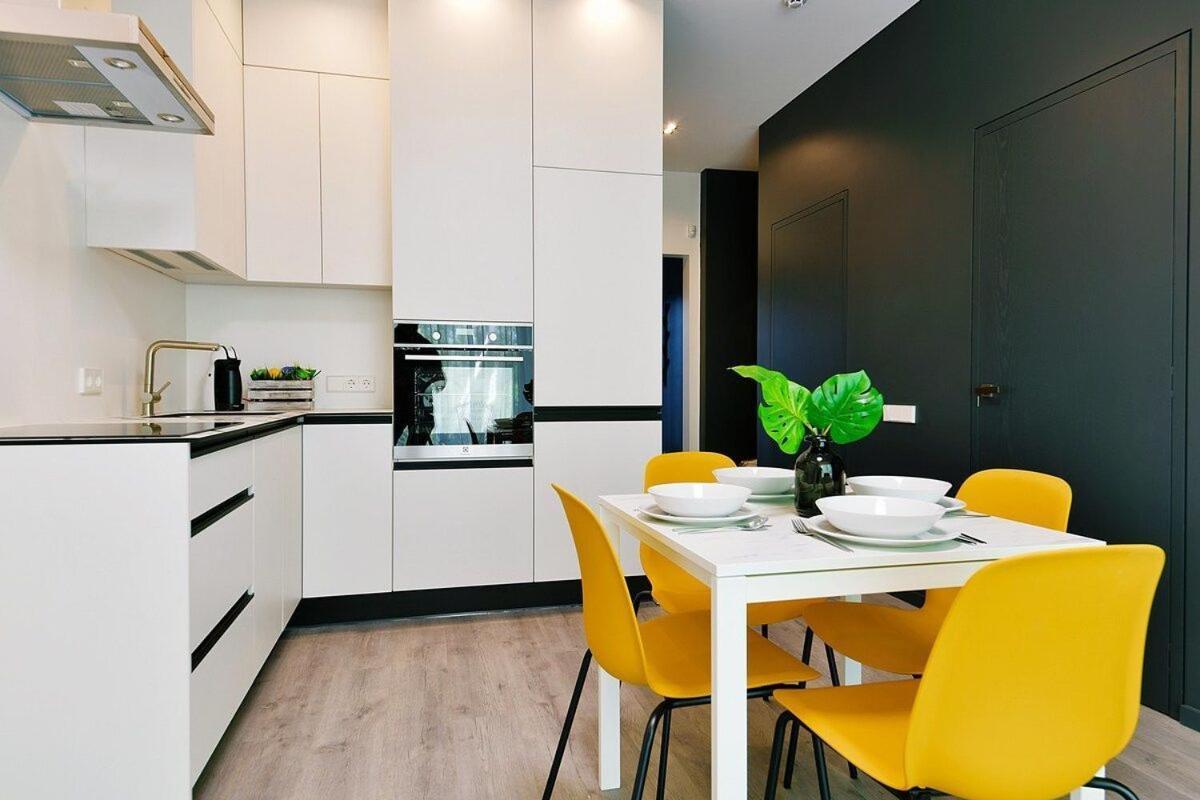New Apartment In Good Location With Terrace Kaunas Dış mekan fotoğraf